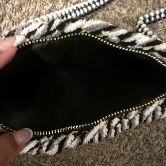 Black and white soft Hannah beaded strap - Picture 4 of 5